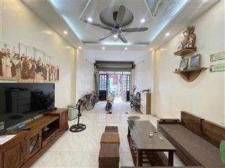 Đại mỗ ô tô vào, nhà dân xây 60m2, mt 4m. giá hơn 11 tỷ. dt 60m2  mt 4m  4 tầng  4 pn, 1 thờ