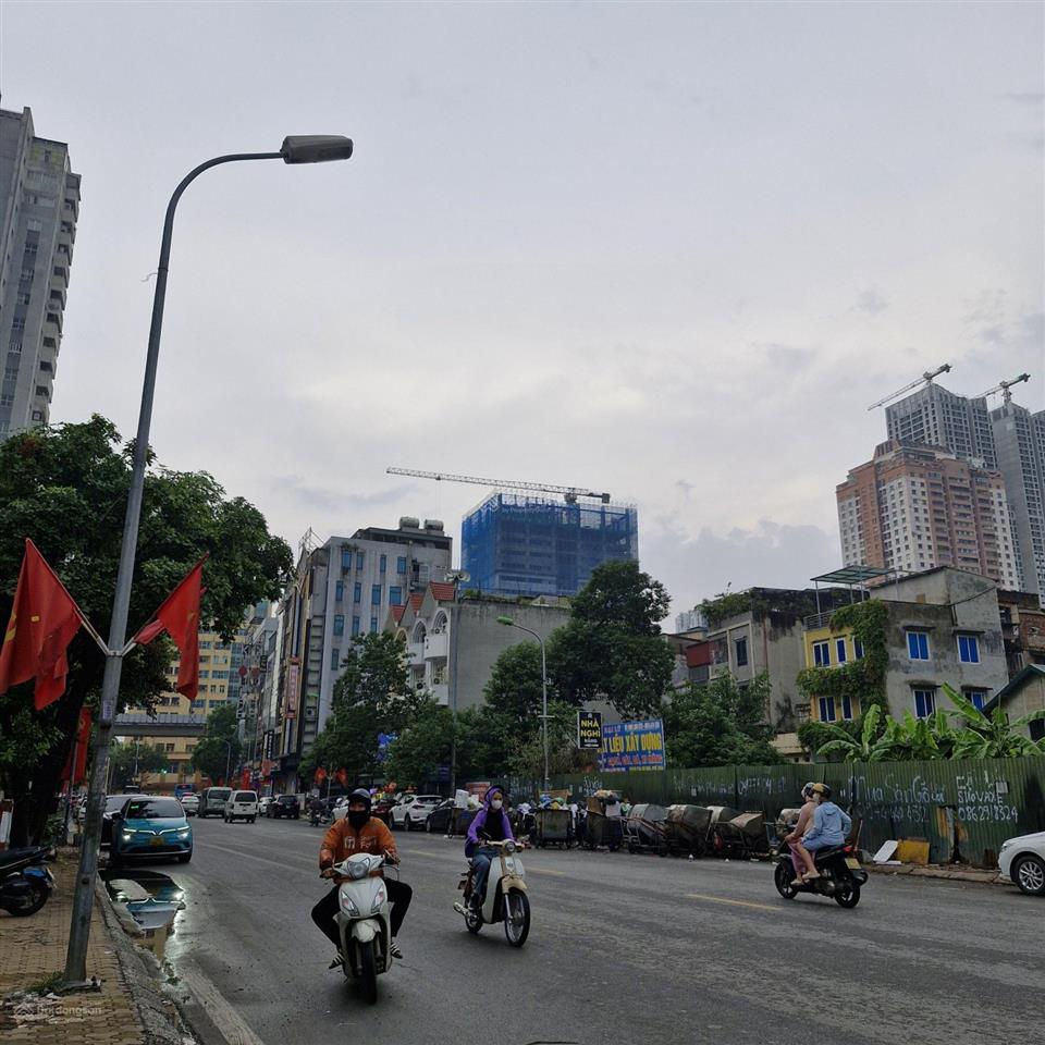 Xa la vỉa hè kinh doanh sầm uất  7 tầng thang máy  dòng tiền. kđt xa la  55m2