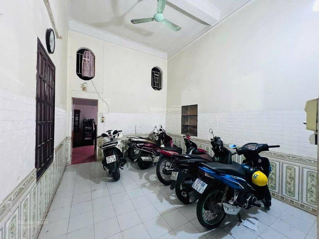 Mỗ lao  phân lô 3 ô tô tránh cần sang nhượng.
diện tích 60m2  mt 4m. vị trí đẹp, ko lỗi lầm