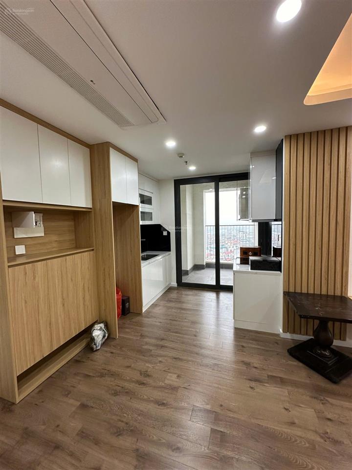 Bán căn góc 3pn chung cư aqh riverside tầng đẹp view sông. sẵn sổ đỏ