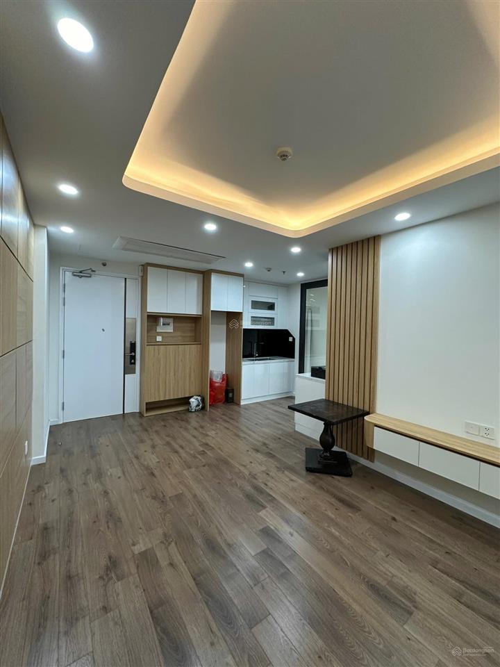 Bán căn góc 3pn chung cư aqh riverside tầng đẹp view sông. sẵn sổ đỏ