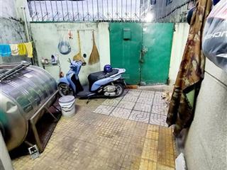 Lê văn sỹ q. phú nhuận ngay ngân hàng acbbank, tòa nhà ct group dt 8m x 15m 3 tầng tóp hậu
