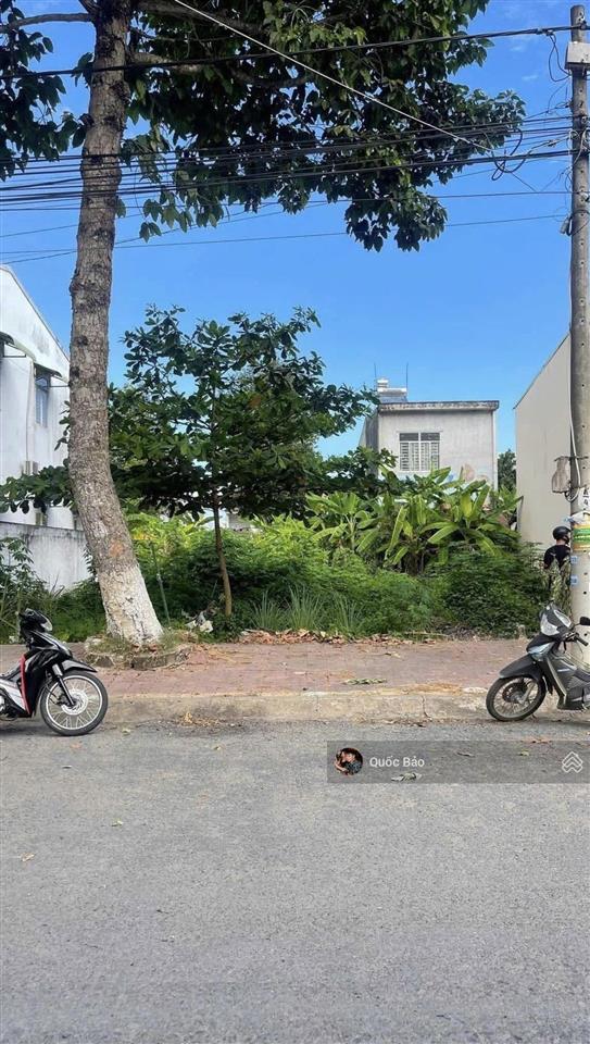 Bán lô đất gần sân vận động kiên giang, thuộc p. an bình, tp. rạch giá. 120m2/650tr. đã có shr.