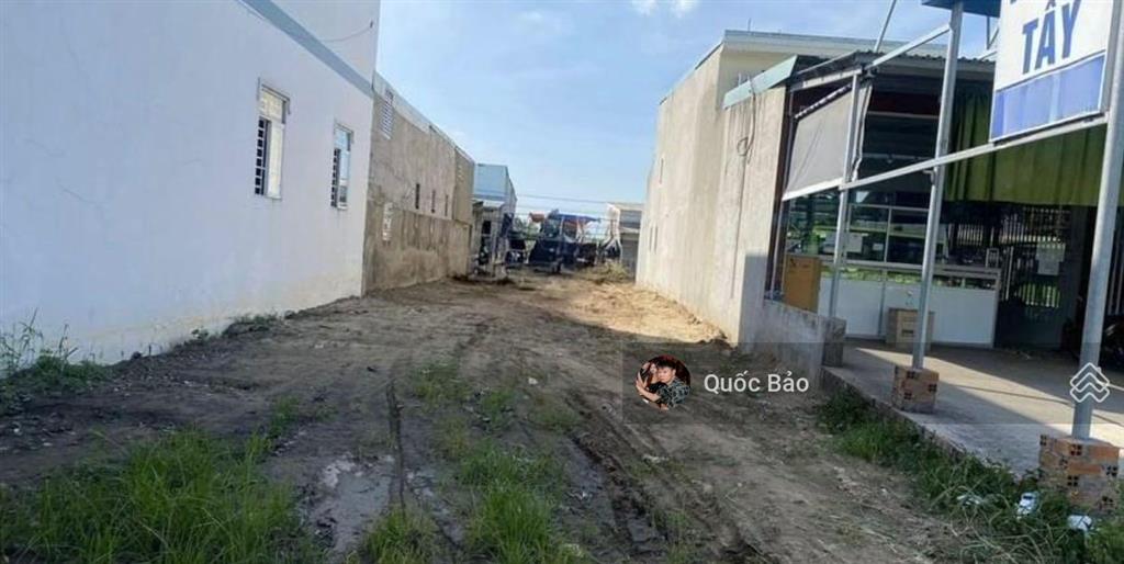 Bán gấp đất gần trung tâm hành chính h. long hồ. nằm ngay mặt tiền ql53. 120m2/650tr shr full thổ
