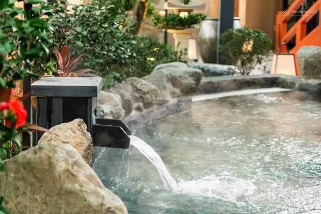 Suất ngoại giao biệt thự nhật khoáng nóng dẫn về tận nhà có bể bơi riêng giá chỉ bằng căn chung cư 2PN