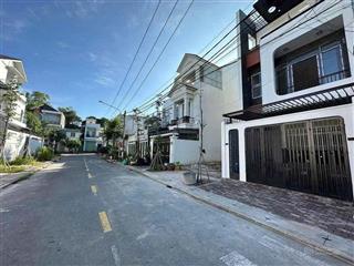 Nhà btct 2 lầu, ngang 5m, 110m2 full thổ cư, hiệp thành, thủ dầu. giá đẹp cho khách. alo e ngay!