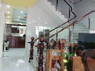 Nhà ở ngay 3 lầu, 5x20, sân thượng, trung tâm bình chuẩn, nhỉnh 4 tỷ đồng tl.  0345 186 *** minh