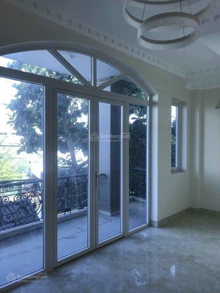 Chính chủ bán nhà 6 tầng mặt tiền trương công định, p3, vũng tàu 215m2(ngang 6,5m) giá 27,5 tỷ