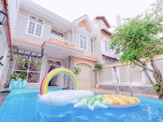 Bán biệt thự hồ bơi, sân vườn tại lạc long quân, p2 vũng tàu đường nội bộ vỉa hè sát bờ hồ cực đẹp