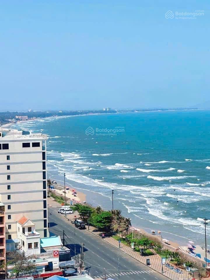 Bán khách sạn 1t6l với 22pn sát bãi tắm thùy vân tp. vt giá 24 tỷ chốt hiện có dòng tiền cao