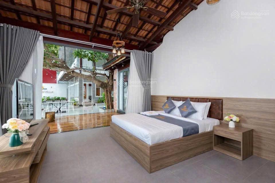 Bán biệt thự biển trần phú tp. vt vị trí cực đẹp bước chân là tới biển. giá bán nhanh cực tốt