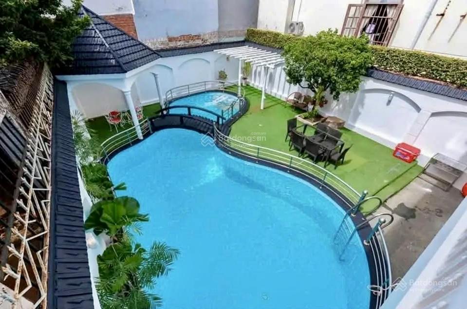 Bán biệt thự gần biển bãi sau tp. vt 327m xây 2lầu 6pn hồ bơi rộng, ra biển gần. giá 28 tỷ tl