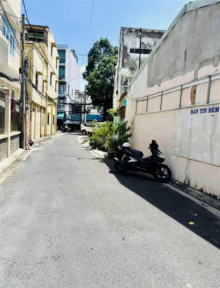 Bán đất hẻm xe hơi vào gần tại lê lợi tp.vt 64m2 (4,3x15m) giá tốt 4,3 tỷ còn bớt khách mua nhanh