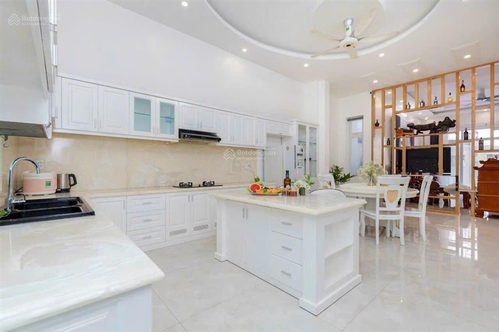 Bán toà nhà 1hầm 7tầng mặt tiền lê hồng phong p.3 tp. vt giá 76tỷ vị trí siêu đắc địa dòng tiền tốt