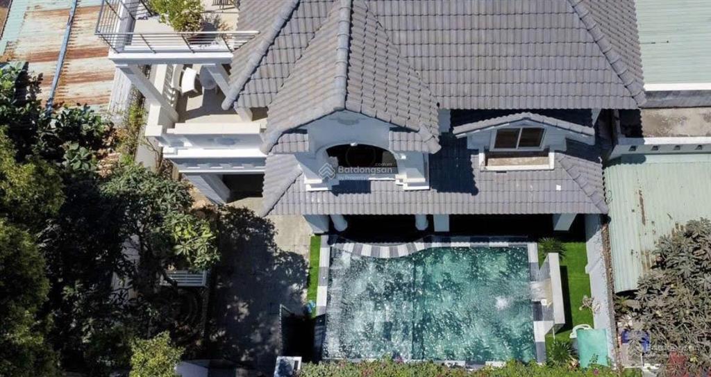 Bán biệt thự 260m(14x18,6) hồ quý ly đi bộ ra biển bãi sau vũng tàu giá 35 tỷ đang kd ổn định
