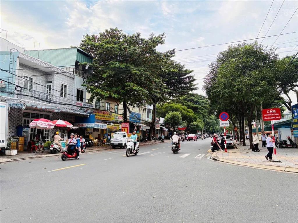 Bán biệt thự 260m(14x18,6) hồ quý ly đi bộ ra biển bãi sau vũng tàu giá 35 tỷ đang kd ổn định
