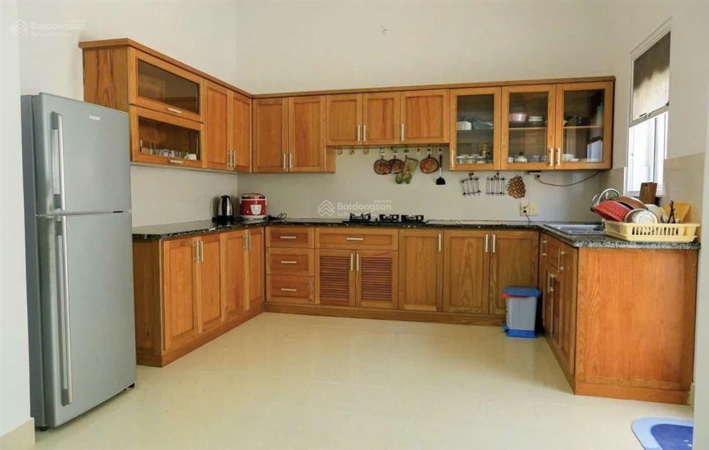 Bán biệt thự 260m(14x18,6) hồ quý ly đi bộ ra biển bãi sau vũng tàu giá 35 tỷ đang kd ổn định