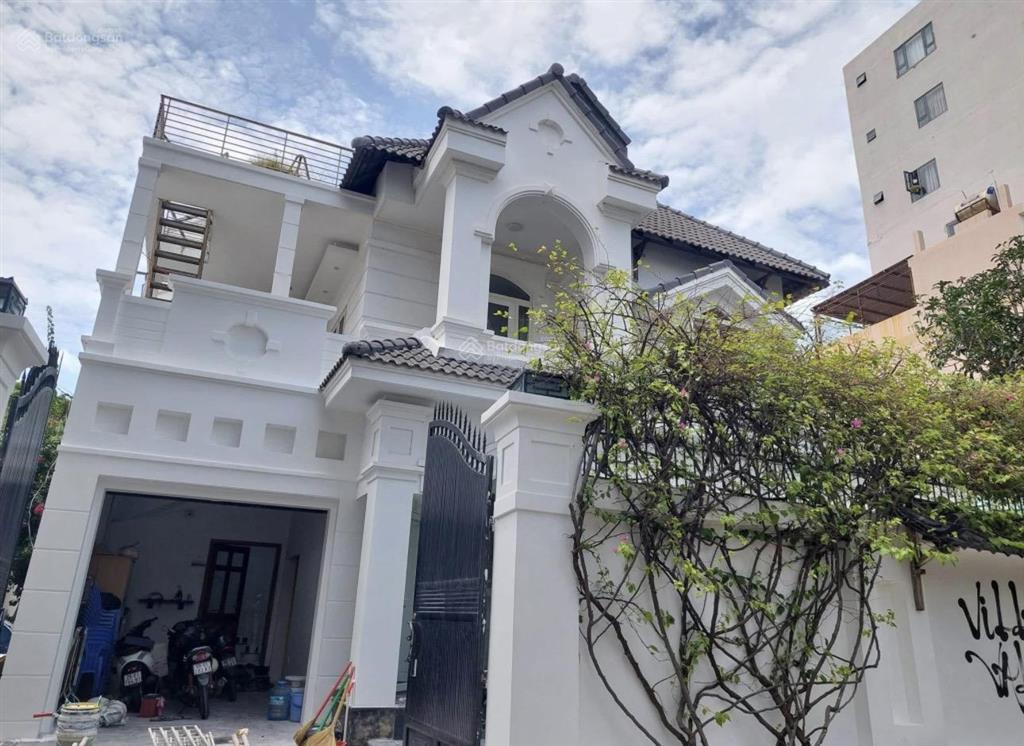 Bán biệt thự 260m(14x18,6) hồ quý ly đi bộ ra biển bãi sau vũng tàu giá 35 tỷ đang kd ổn định