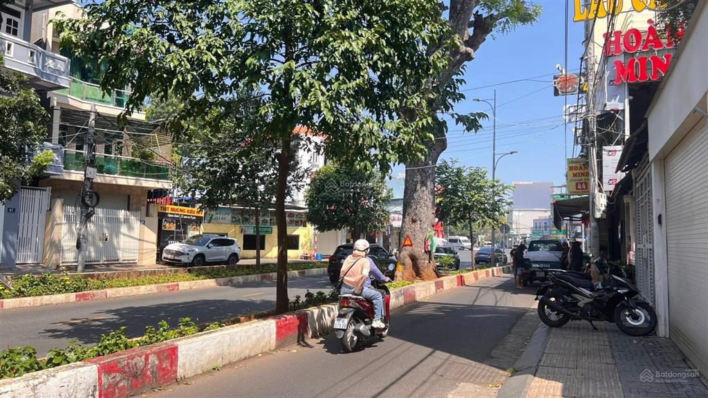 Bán nhà mặt tiền trương công định p. 3 vũng tàu. gần biển bãi trước 131m2 ngang 10m giá chỉ 14,8 tỷ