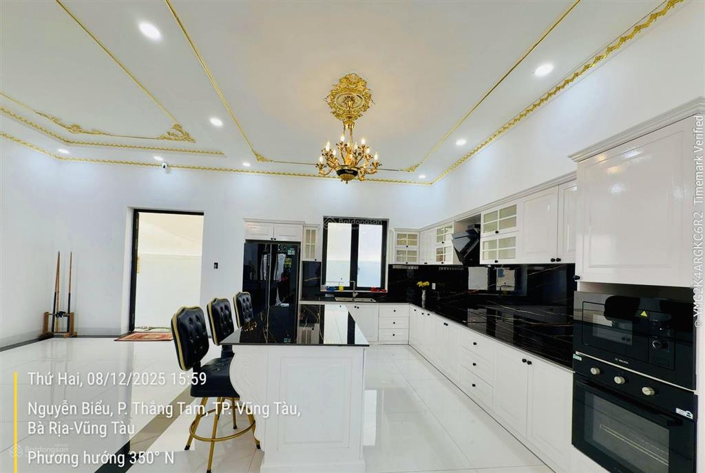 Bán biệt thự gần biển bãi sau vũng tàu 355m² xây 3 tầng hồ bơi sân vườn siêu cao cấp, giá 65 tỷ tl