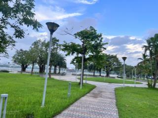Bán biệt thự view hồ harmony, dt 300m2, giá 280 tỷ thương lượng chính chủ