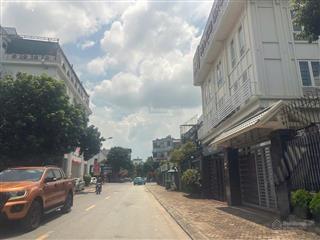 Bán 330m đất khu đấu giá việt hưng, rất gần phố việt hưng, kim quan thượng, hồ công viên