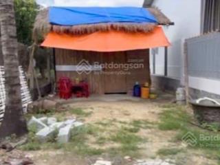 Tôi cần bán lô đất tại cam tân, cam lâm giá chỉ 1 tỷ có ngay nhà mái tranh vào ở ngay