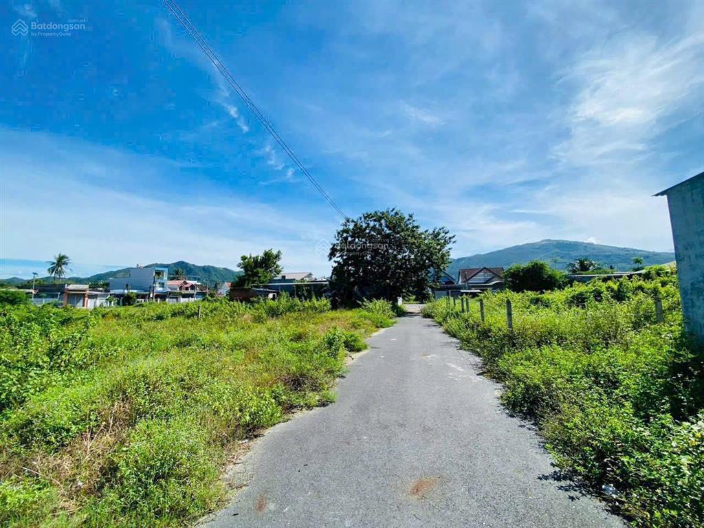 Bán đất lô góc 2 mặt tiền tại suối tân, cam lâm, vị trí đắc địa kết nối ql1 kcn suối dầu, gía tốt