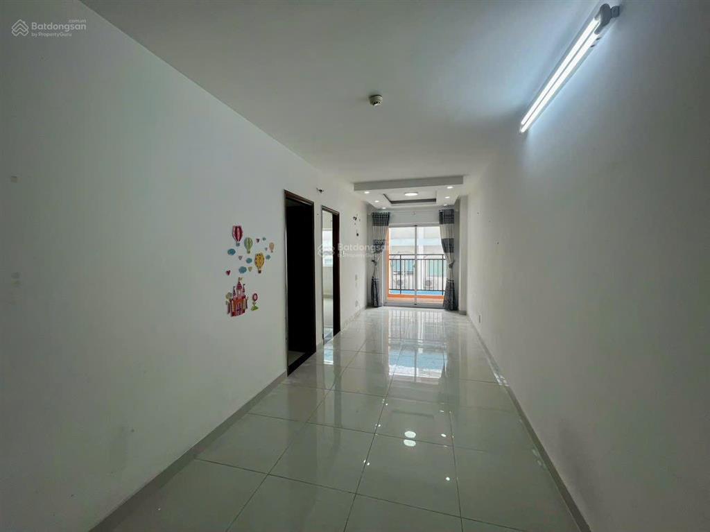 Bán căn hộ 8x plus tầng đẹp sổ hồng gia 2,57 ty 63m2, 2pn 2wc 2 ban công, 0932 834 *** vay 70%