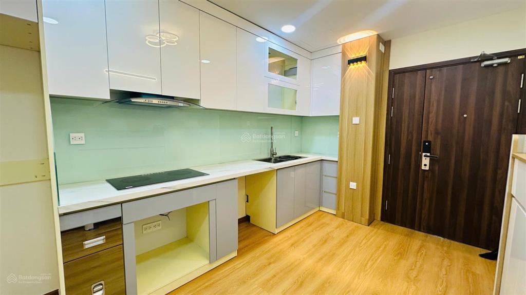 Bán căn hộ chung cư phúc yên, 4,75 tỷ, 104m2, 3pn, 2wc, sổ hồng hỗ trợ vay 70% tân bình 0932 834 ***