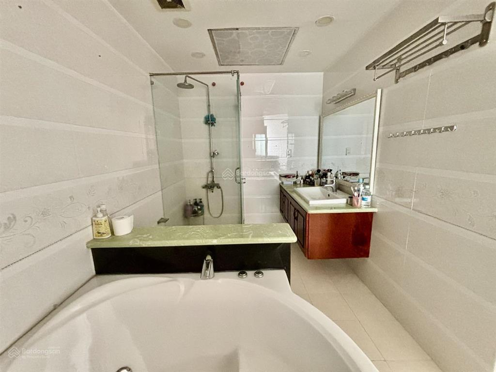 Cho thuê căn hộ 3pn chung cư hà đô. nguyễn văn công. nội thất 14tr 0932 834 ***