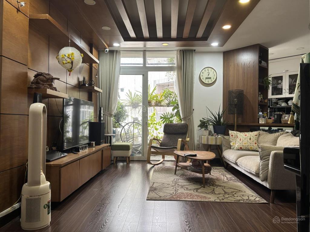 Cho thuê căn hộ 3pn chung cư hà đô. nguyễn văn công. nội thất 14tr 0932 834 ***