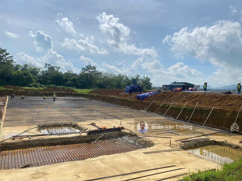 Bán đất xây dựng nhà máy trong kcn phú sơn  xã nhuận trạch  hòa bình. dt 10.000m2 .giá từ 3,5tr