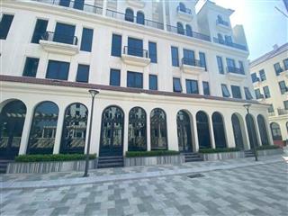Bán sh liền kề góc cực vip tại golden river kđt ciputra. xây đẹp sxd nhiều thích hợp kd  vp  ở