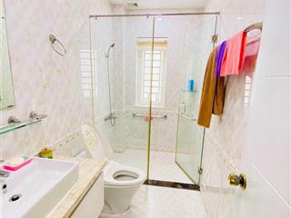Cần cho thuê mega village full nội thất 3pn, 3wc, nhà có sẵn 14tr/tháng, hướng mát 0908 119 ***