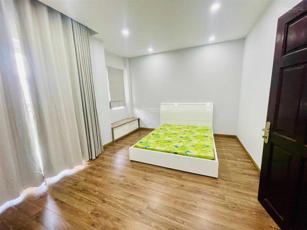 Mega village khang điền 1t 2l  giá 13.2 triệu/th full nội thất, an ninh 0901 471 ***