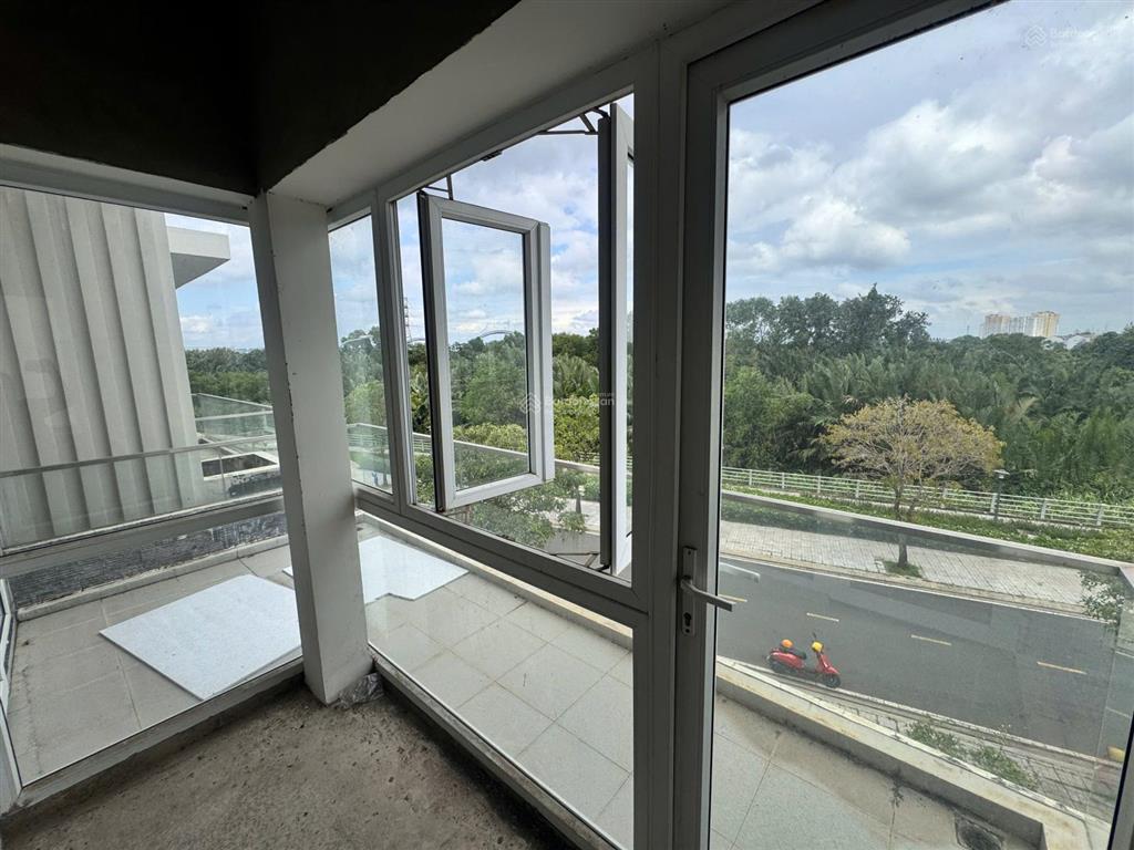 Bán nhà gốc vườn đẹp view sông tại rio vista, 17tỷ, 126m2, q9, hcm