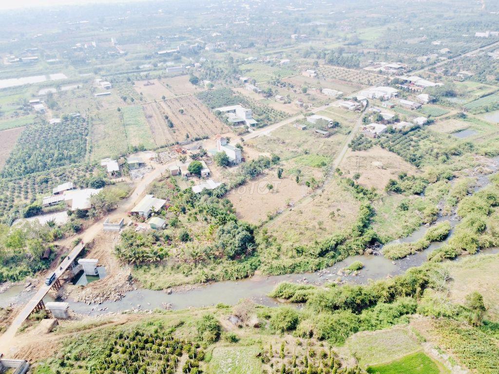 Chính chủ bán gấp lô đất gần 2 sào, view sông