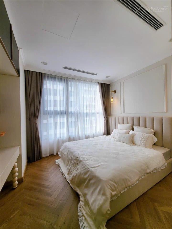 Bán gấp căn hộ 4pn, 3wc, 195m2 tại vinhomes times city  park hill, giá tốt