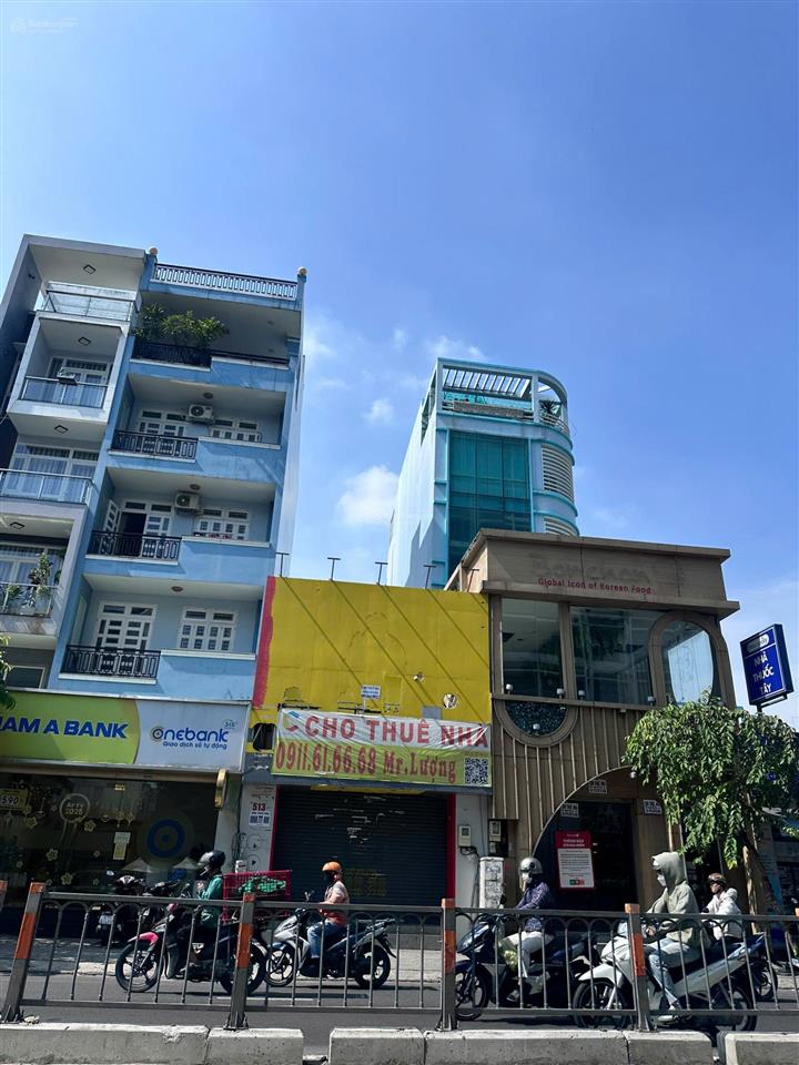 Duy nhất! mặt tiền phan văn trị p5 ngay emart dt 5x35m. nhà 3 lầu. chỉ 30 tỷ