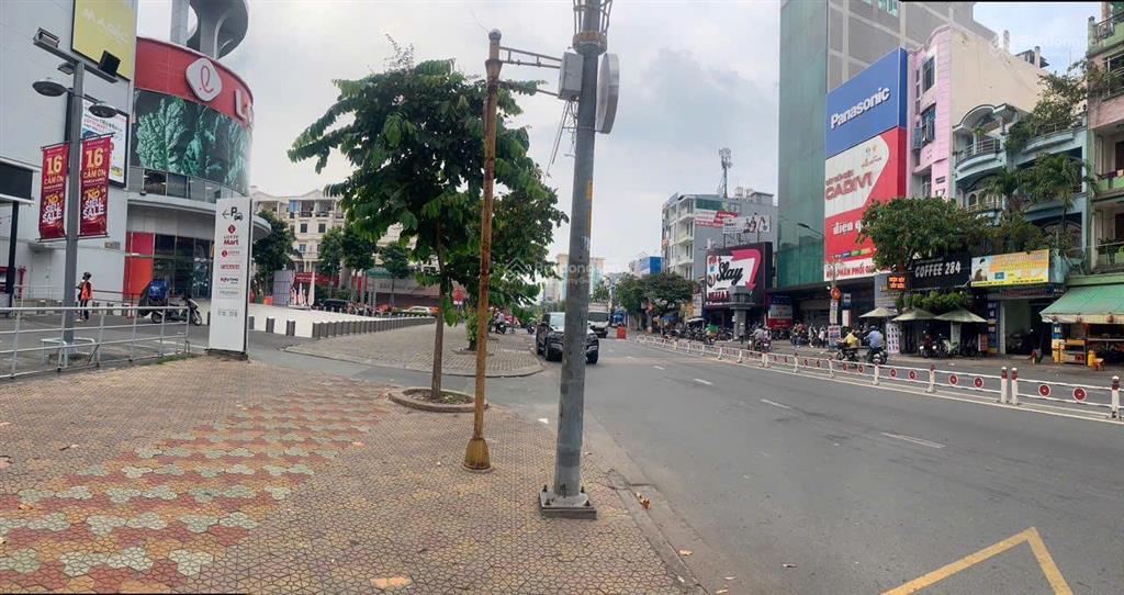Mặt tiền nguyễn văn lượng dt 7x30m ctxd hầm 8 tầng chỉ 32 ty