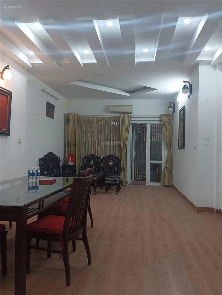 Cần bán gấp nhà riêng phố tô ngọc vân quảng an tây hồ 70m 5 tầng sát hồ oto 5m hơn 24 tỷ0972 472 ***