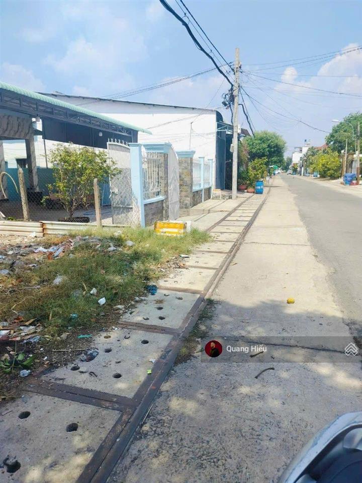 Bán lô đất đ.ba sa xã phước hiệp h.củ chi , dt 135m2 , sổ hồng riêng , giá 1 tỷ