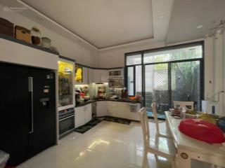 Bán nhà 3 tầng đã có sổ hồng đường c8 trong kđt vĩnh điềm trung khu b  0908 208 ***