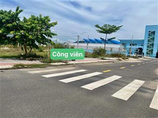 Bán lô đất đối diện công viên đường số 20 trong khu tái định cư ngọc hiệp  0908 208 ***