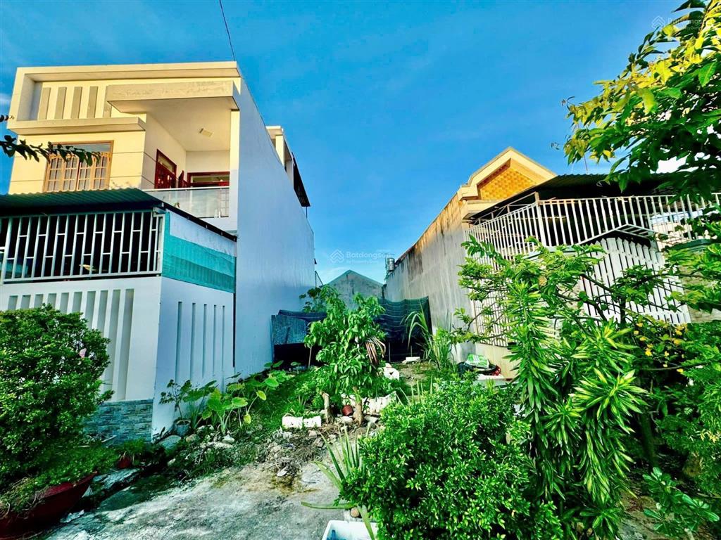 Bán lô đất tái định cư diên toàn ngang 6m đường rộng 13m gần trường học.  0908 208 ***