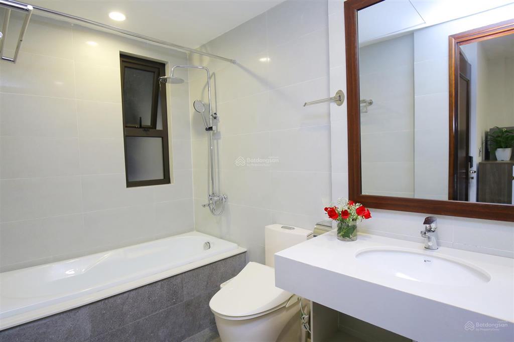 Tòa nhà cho thuê căn hộ dịch vụ 1 ngủ 55m2 tại đào tấn gần lotte. 0909 632 ***