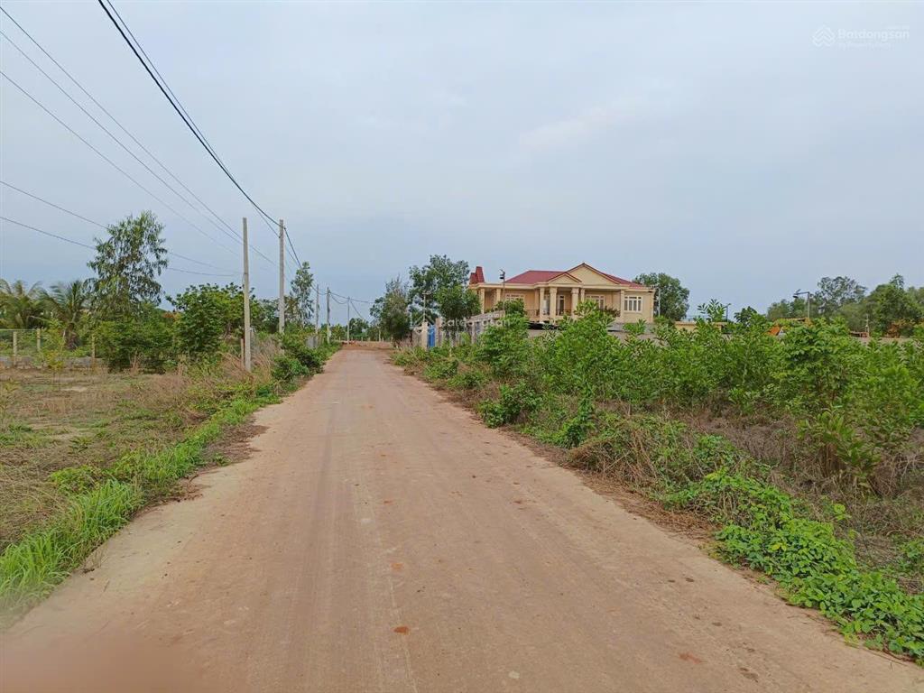 Pháp lý đầy đủ, đảm bảo an tâm cho khách hàng. giá tốt uy tín