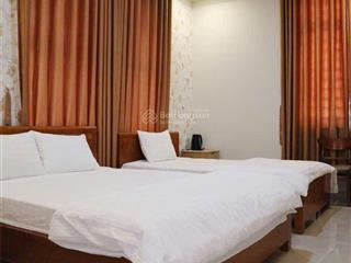 Bán gấp khách sạn. chủ nói mệt lắm rồi