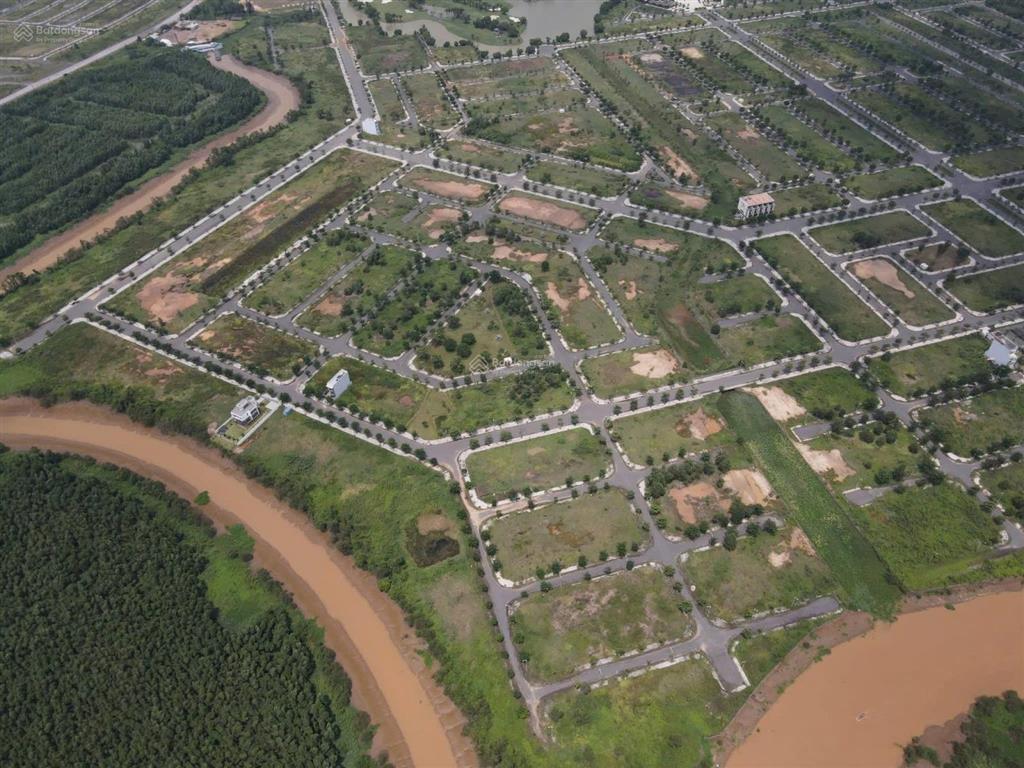 Chính chủ cần bán gấp trong tháng lô biệt thự view sân golf giá 15 triệu/m2.  0979 184 ***